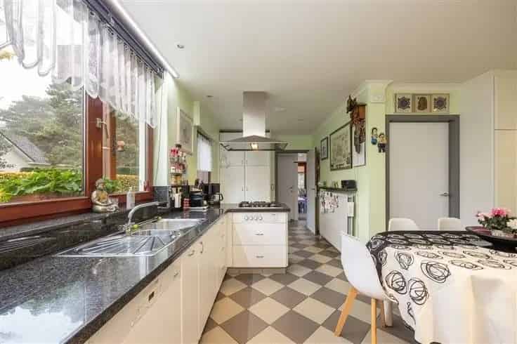 Huis Te Koop Schilde Centrum 217m²