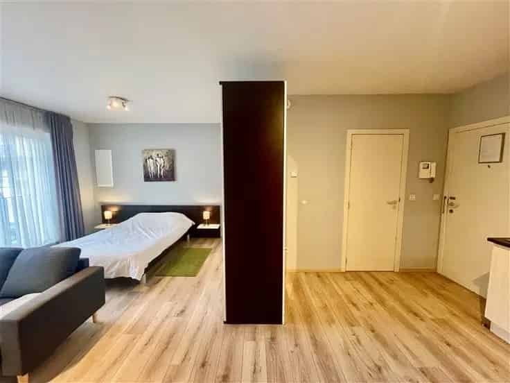 Studio te Koop Nabij Metro Madou Brussels
