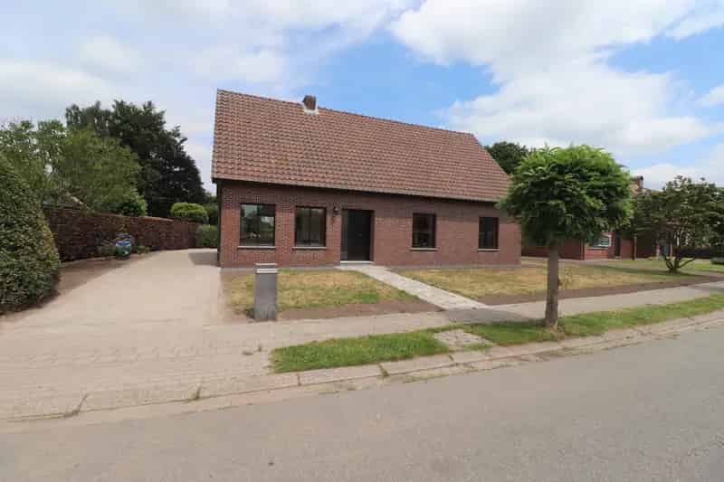 Vrijstaande woning 3 slaapkamers Rustig gelegen nabij centrum