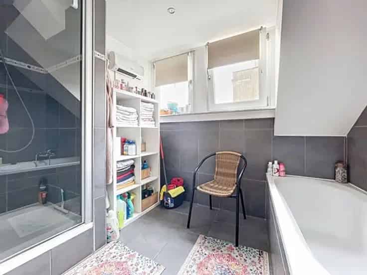 Appartement Jette 2 slaapkamers Nabij Winkels en Openbaar Vervoer