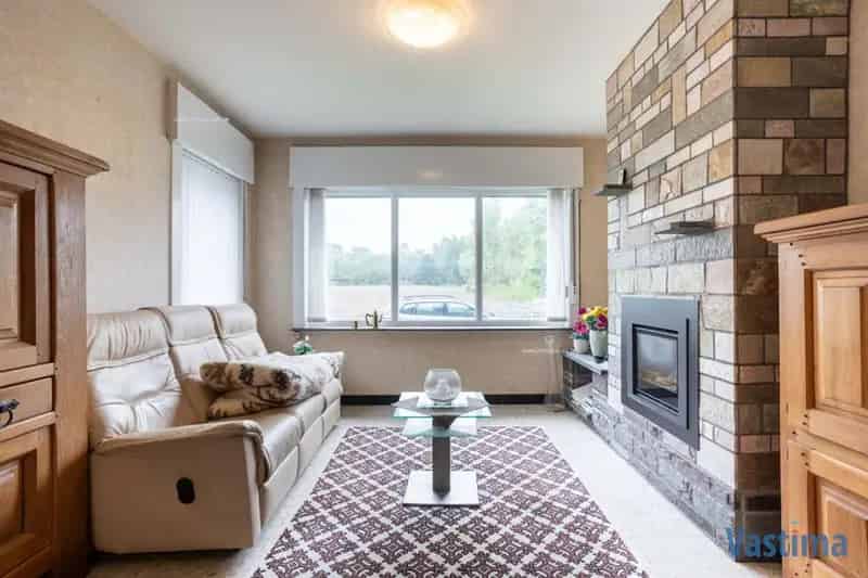 Halfopen Woning te Renoveren Erembodegem 3 Slaapkamers Grote Tuin