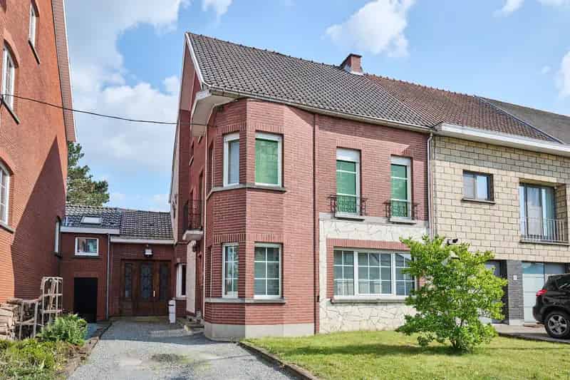 Huis te huur Leopoldlaan: 4 slaapkamers, tuin en garage