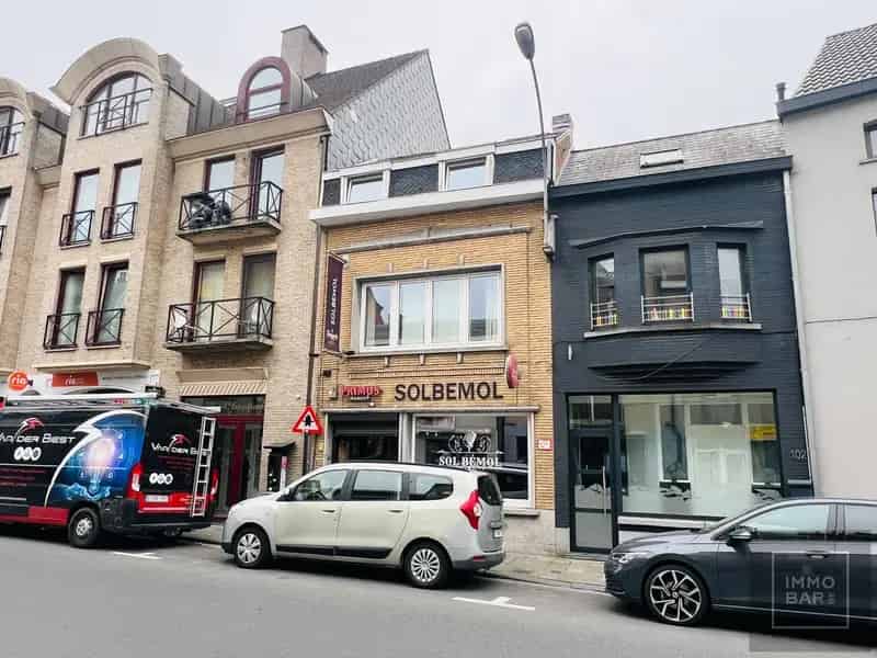 Instapklaar Cafe met Woonst te Huur Aalst