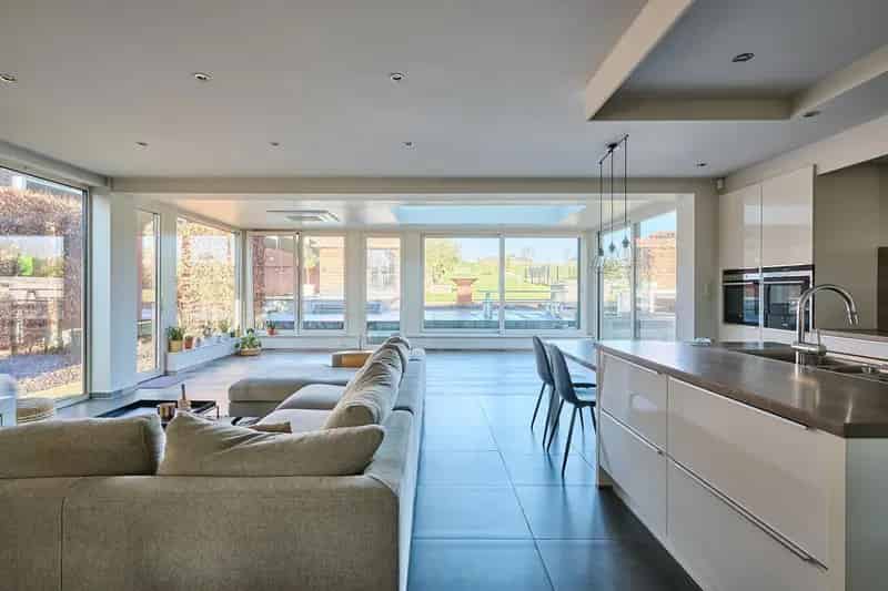 Moderne Villa te Huur Landelijke Locatie 235m² 3 slaapkamers Zwembad