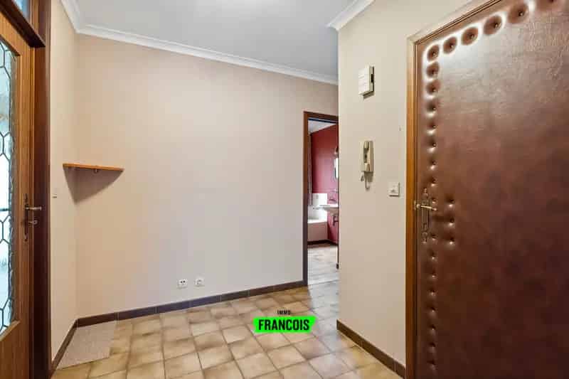 Instapklaar 2 Slaapkamer Appartement Ieper