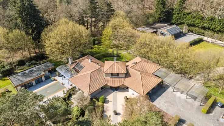 Spaanse Villa te Koop Schoten 8670m2