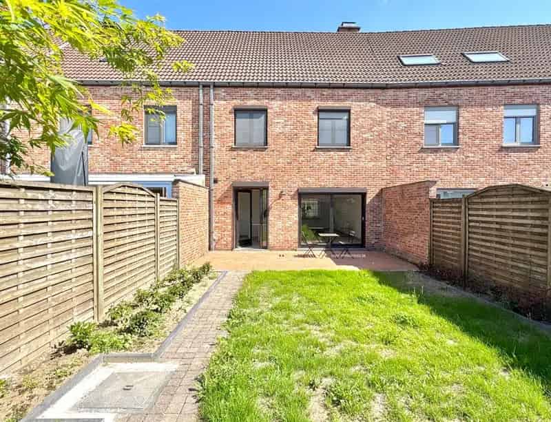 Huis te koop Oeselgem 3 slaapkamers 2 garages