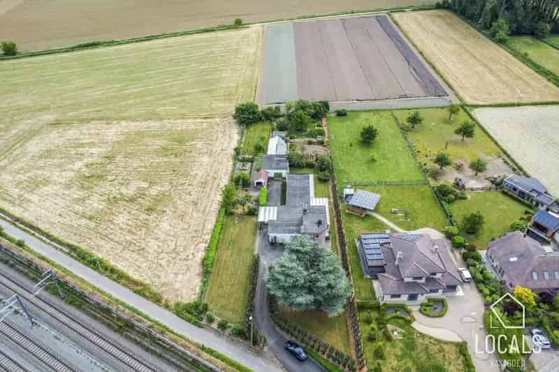 Villa te koop Wambeek grote tuin kangoeroewoning 5 kamers