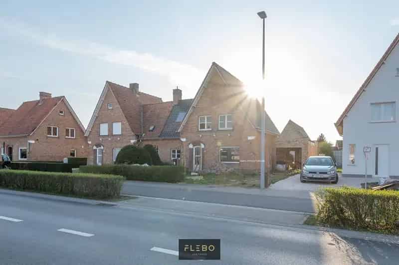 Huis te koop Jabbeke 5 slaapkamers Grote tuin