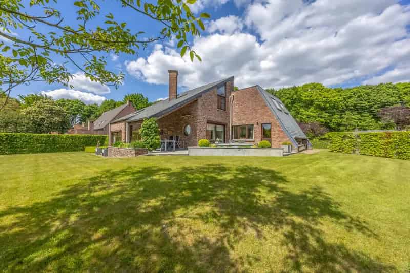 Huis te huur Sint Job in't Goor: Architecturale gezinswoning met atelier