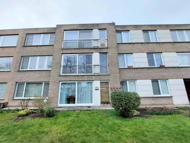 Appartement te huur 2 slaapkamers garage Brugge