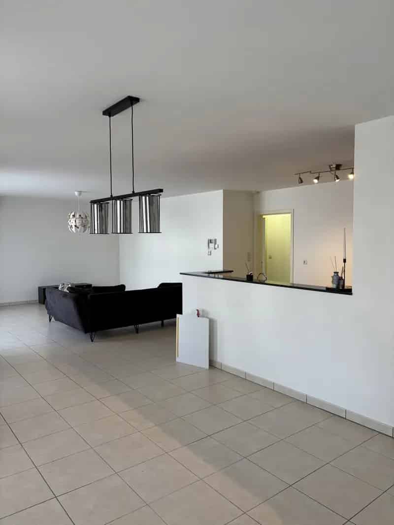 Appartement te huur 128m2 3 slaapkamers ondergrondse parking