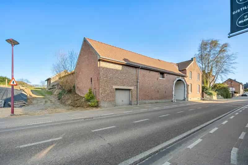 Vierkantshoeve te koop: Ruime hoeve met schuur en mogelijkheid tot bijberoep