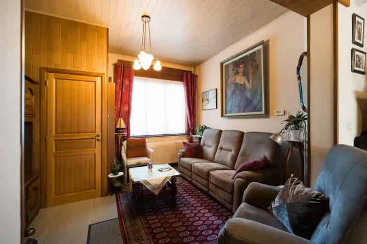 Te Koop: 3 Slaapkamers Huis 1938 Desmedt