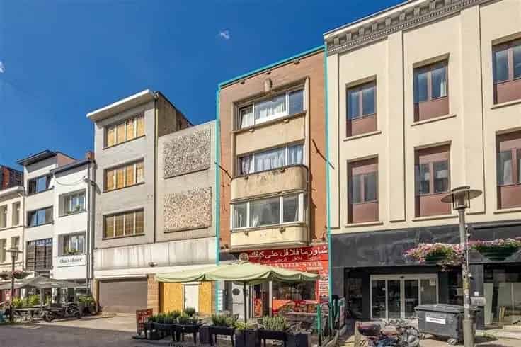Antwerpen Opbrengsteigendom: Handelszaak 6 Studio's  Hoog Rendement