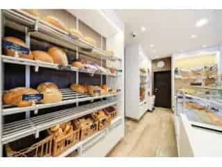 Huis Gemengd Gebruik te Koop Genappe 500m² Atelier Garages