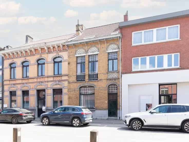 Herenwoning te renoveren Wijnegem