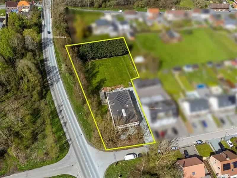 Handelspand Deux-Acren: Instapklare woning met atelier en 5 slaapkamers