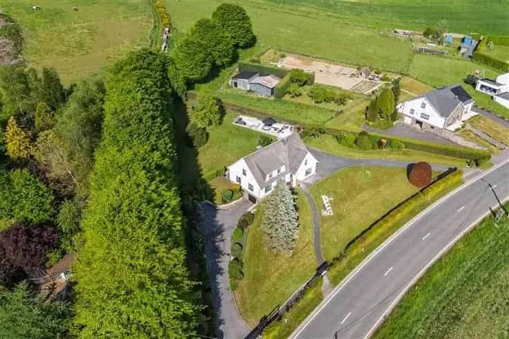 Villa te Koop Vaux-sur-Sûre: 4-5 slaapkamers, gerenoveerd, jacuzzi