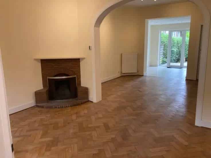 Gerenoveerde Huis 1935 3 4 slaapkamers Rustige Buurt