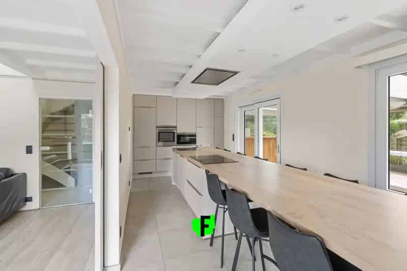 Instapklare woning Bredene moderne afwerking 3 slaapkamers tuin garage