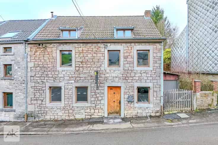 Huis Te Koop Sprimont 3 slaapkamers Garage Op te frissen