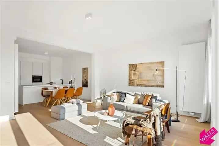 Prachtig Appartement te Huur Nabij Het Zuid 2 slaapkamers Terras