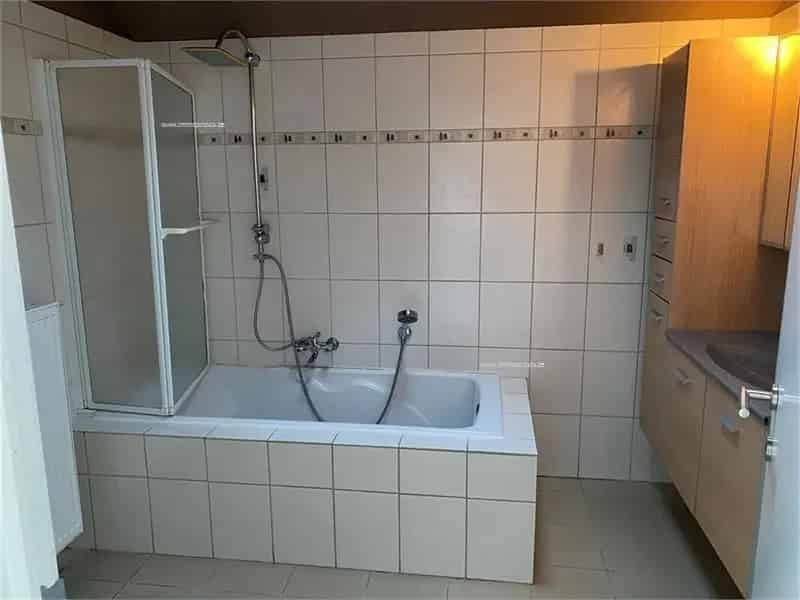 Ruime woning te koop Kerkom 3 slaapkamers grote loods