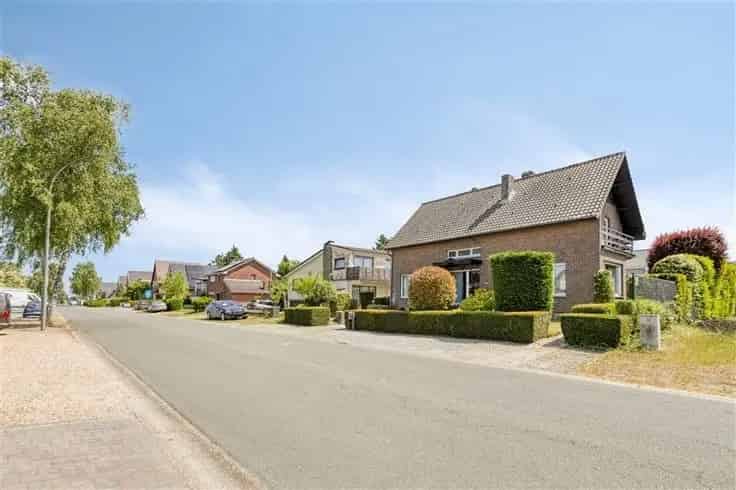 Huis Te Koop: 5 Slaapkamers, Ruime Gezinswoning Leopoldsburg