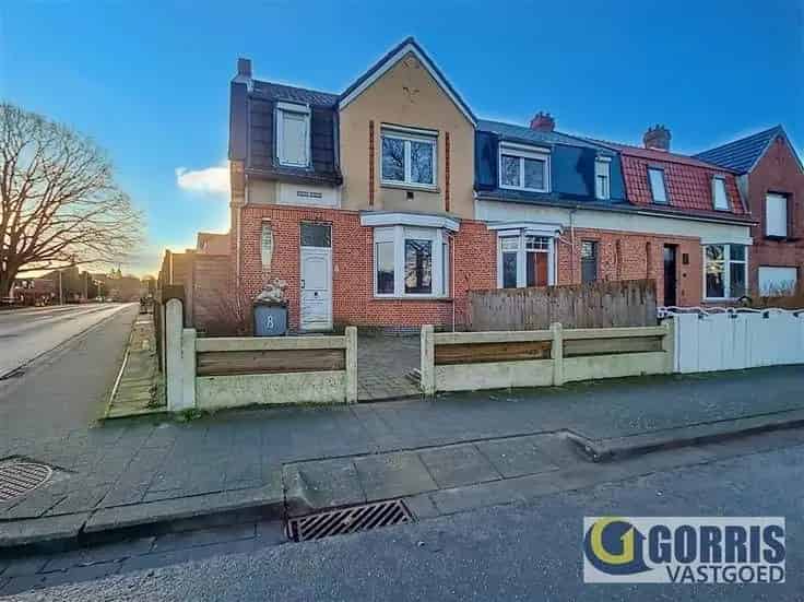 Huis te Koop Heist-op-den-Berg: 3 Slaapkamers, Garage, Jaren 30