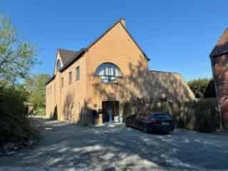 Herenhuis te koop Waterloo 705m² Magazijn Kantoor Appartement Studio