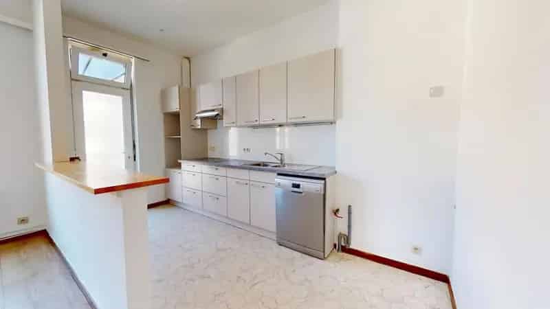 Appartement te Schaerbeek 3 slaapkamers 121m2