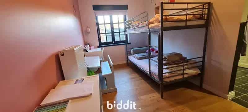 Vrijstaande woning grote tuin recent gerenoveerd