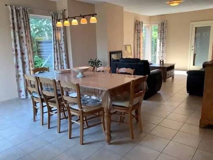 Verzorgde Hoekwoning Nabij Zee Te Koop