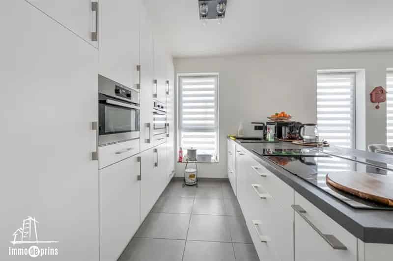 Gelijkvloers Appartement 3 slaapkamers 2 autostaanplaatsen