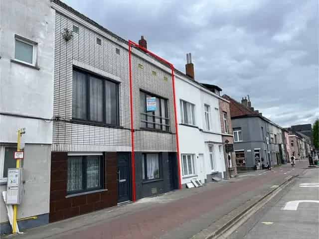 TE KOOP Instapklare woning in topstaat