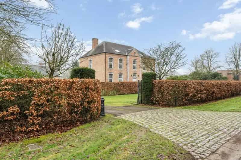 Exclusieve Villa Te Dessel Moderne Villa met Wellness en Praktijkruimte