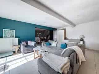 Huis te Koop Beaufays 193m2 Gerenoveerd 3 Appartementen