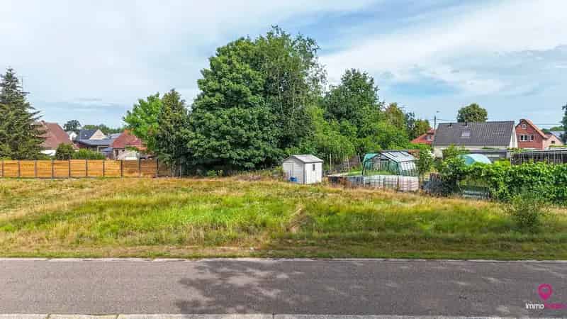 Ruime Bouwgrond 40 meter breedte Heusden Zolder