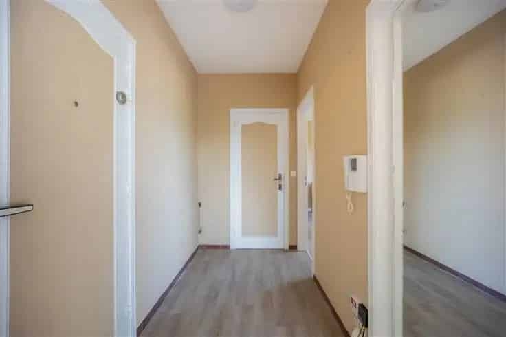 Appartement Te Koop 69m² - Balkon - Uitzicht - 11e Verdieping