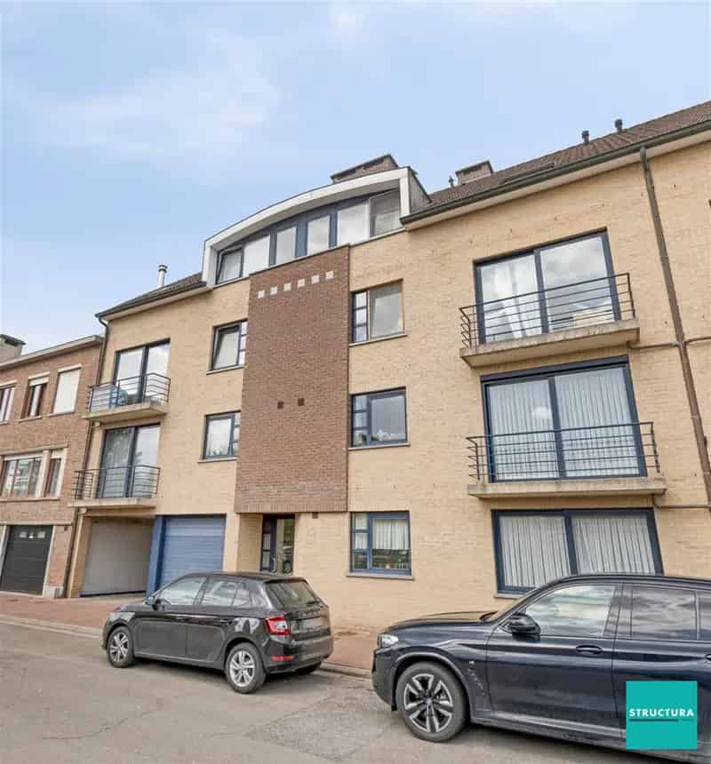 Appartement te huur 2 slaapkamers terras rustige locatie