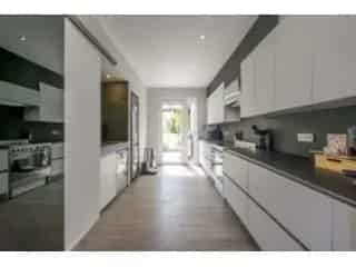 Huis te koop Fleurus 283m2 3 slaapkamers 4 garages