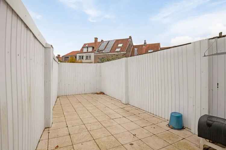 Op te knappen woning in centrum Brugge