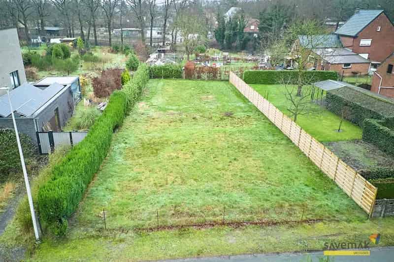 Grond te Huur Lommel Open Bebouwing 640m2