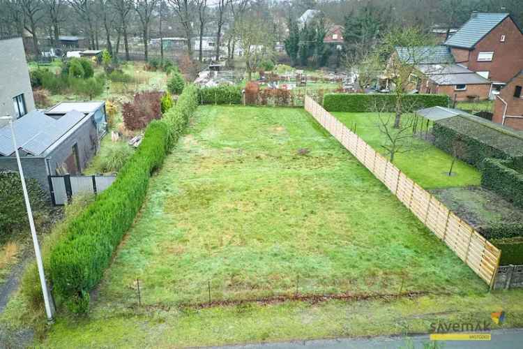 Grond te Huur Lommel Open Bebouwing 640m2