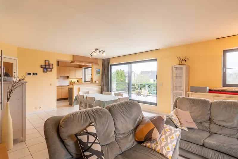 Ruime Duplex te Veltem-Beisem met Zonnig Terras en Laadpaal