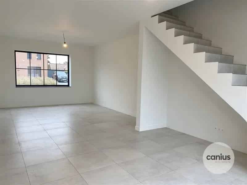 Landelijke Hob met 3 slaapkamers & tuin