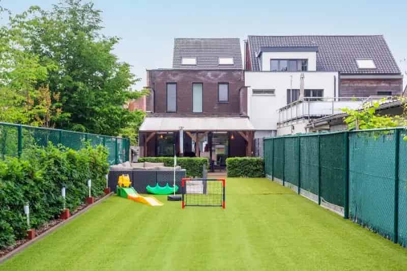 Instapklare woning met ruime tuin