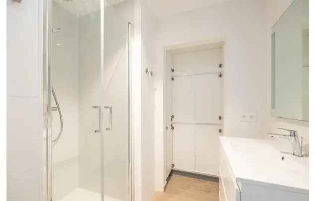 Huur 2 slaapkamer appartement van 74 m² in Antwerp