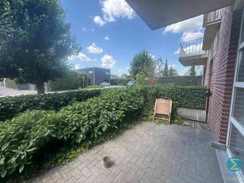 Appartement te huur Retie: 2 slaapkamers, tuin & garage